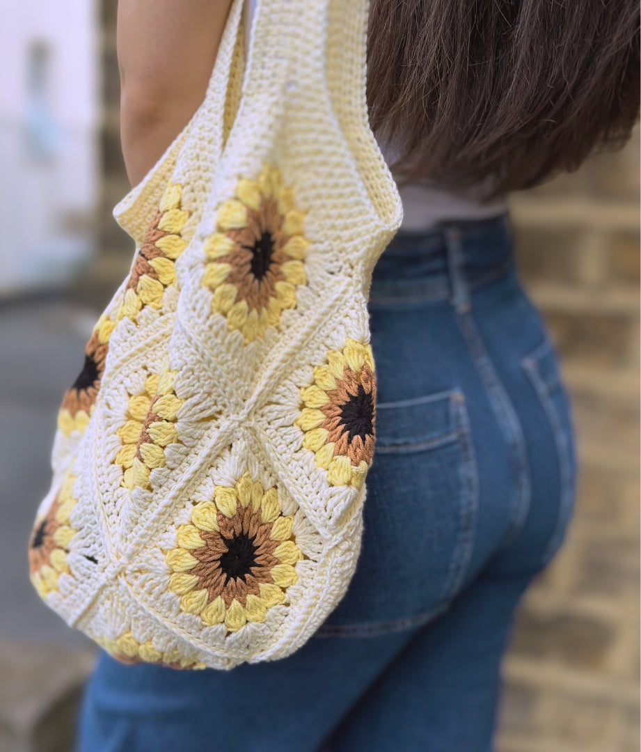 Crochet crossbody bag